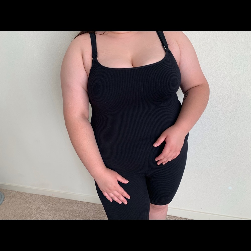 “Natalia” black romper